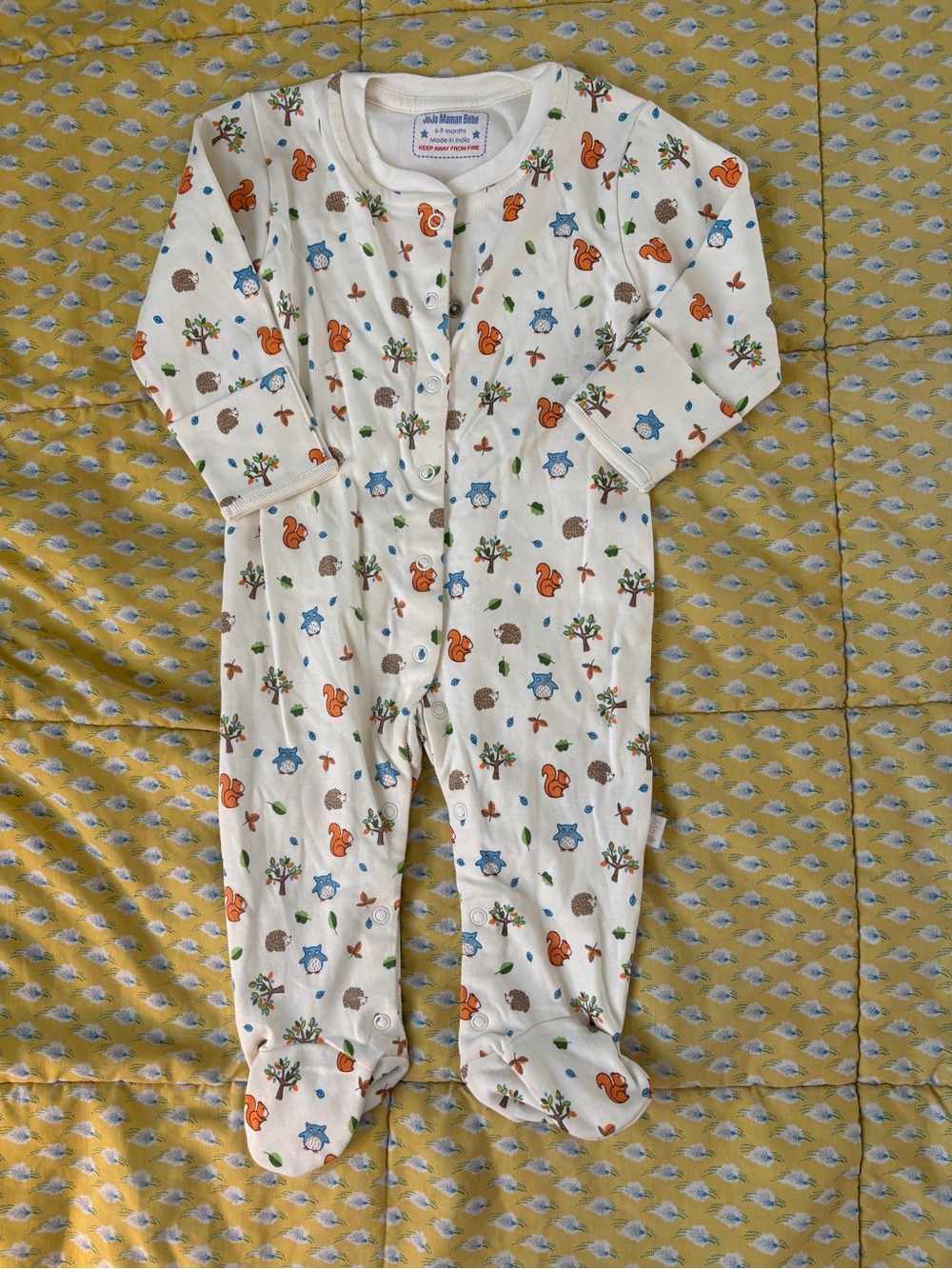 Jojo mamma Bébé NWOT baby onesie 6-9months